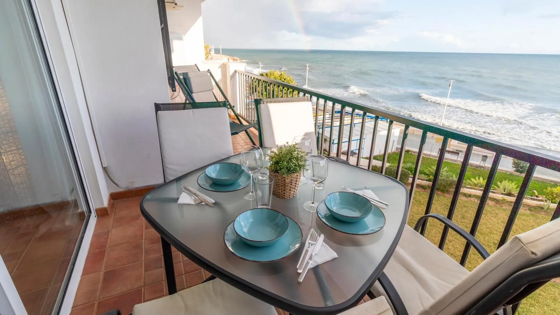 Rentitspain Apartamento Arce 13 Balcon Con Vista Al Mar Nerja