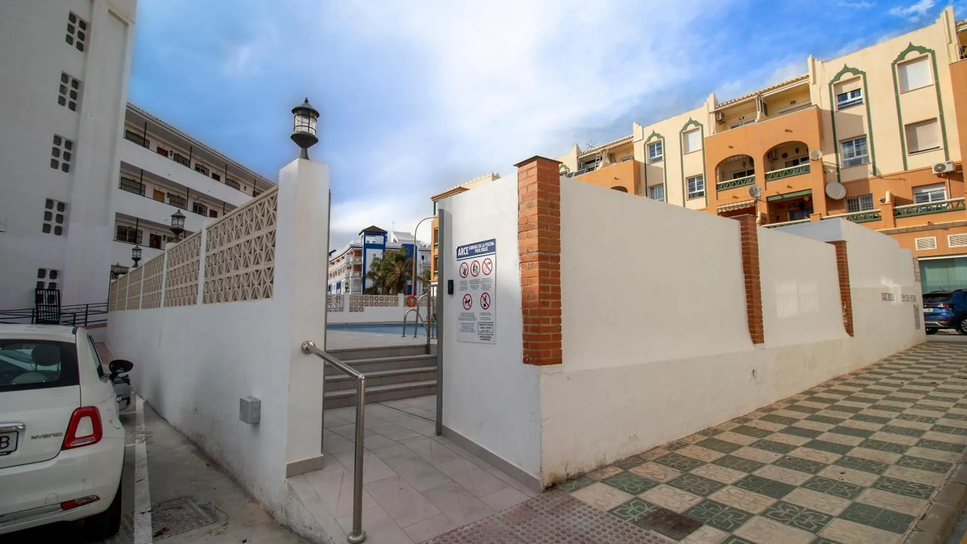 Rentitspain Apartamento Arce 13 Balcon Con Vista Al Mar Nerja Apartment